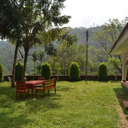 Cassells Jungle Resorts Vandiperiyār Exterior foto